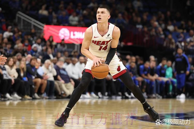 热火记者：希罗存在肋软骨连接处问题，不太可能出战五连客